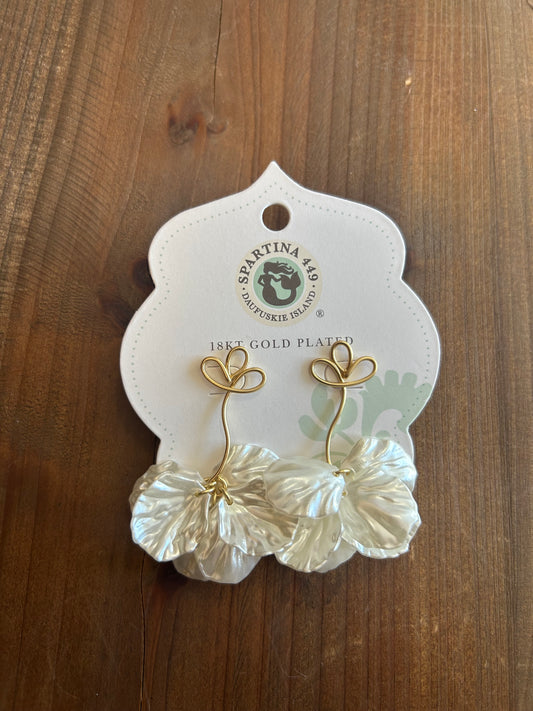 Corolla Stem Earrings Pearl